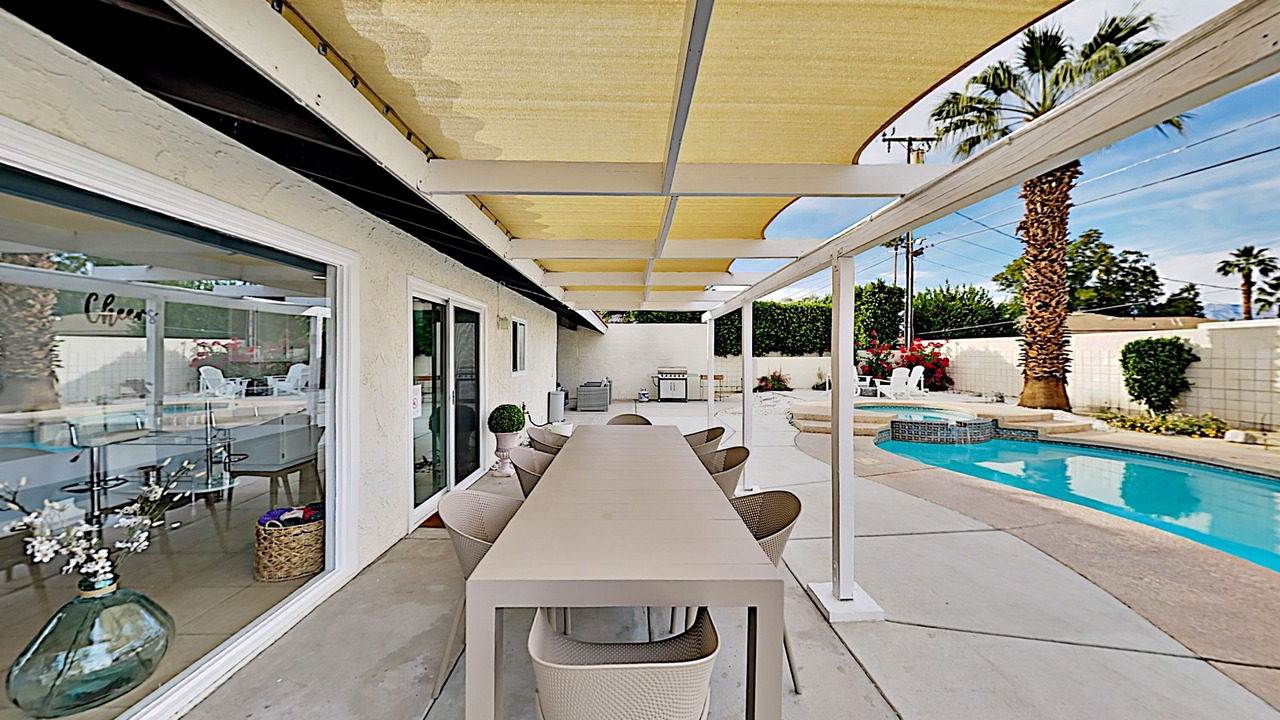 Photo of Outdoor in Desert Park Estates