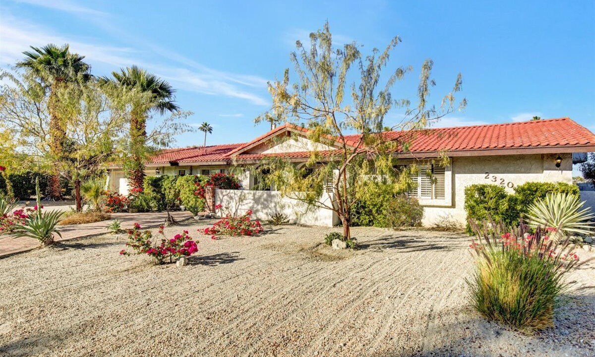 Photo of Outdoor in Desert Park Estates