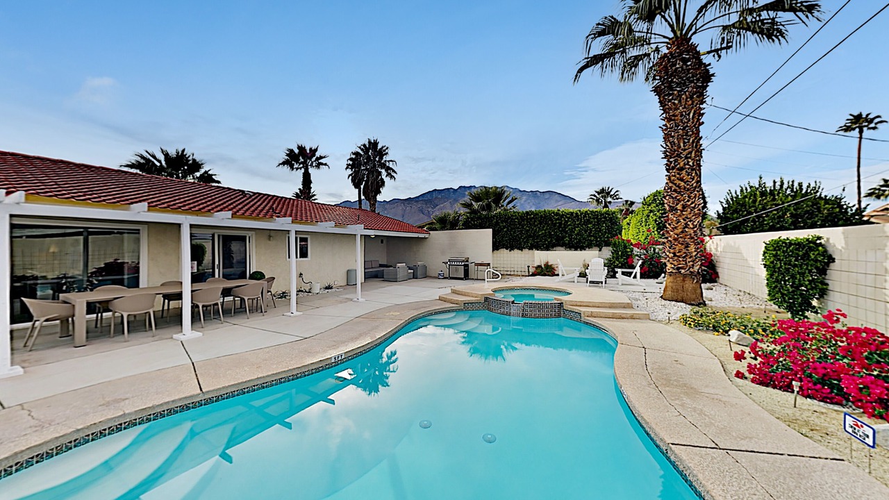 Photo of Outdoor in Desert Park Estates