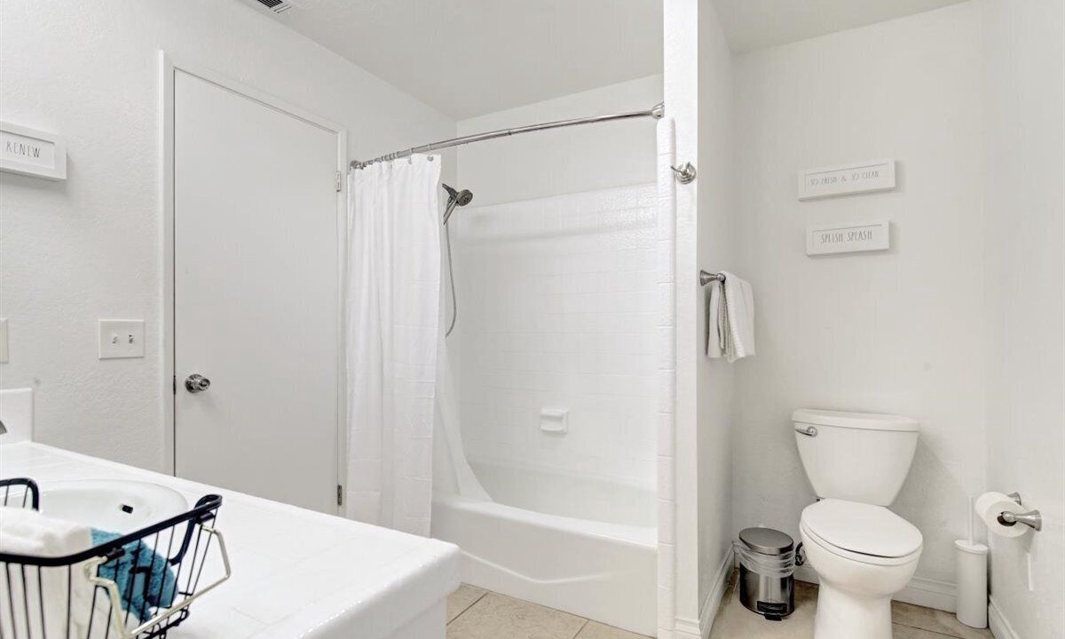 Photo of Bathroom in Desert Park Estates