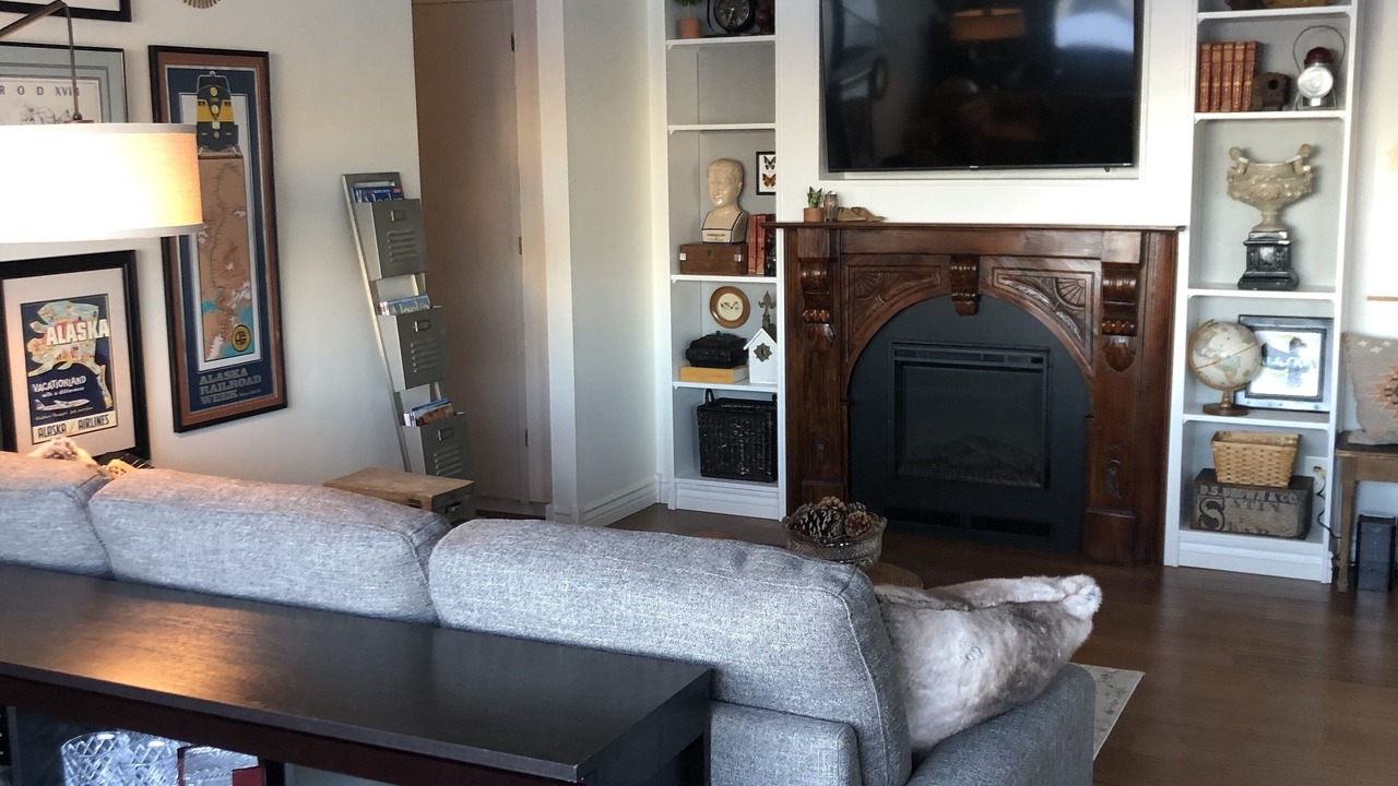 Photo of Livingroom in Downtown Anchorage