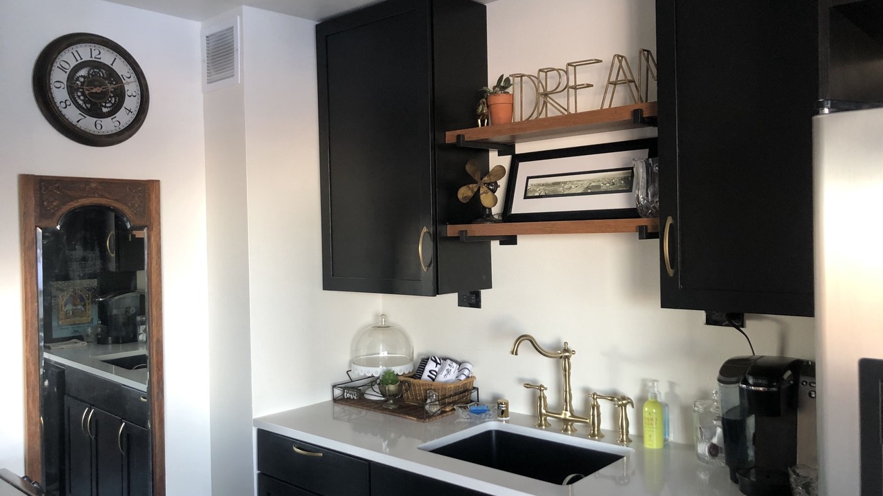 Photo of Kitchen in Downtown Anchorage