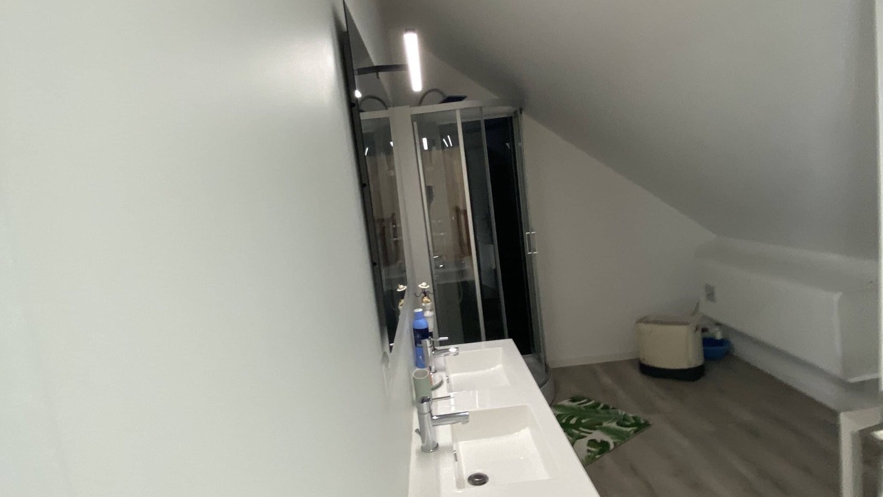 Photo of Bathroom in Saint-Pierre-sur-Dives