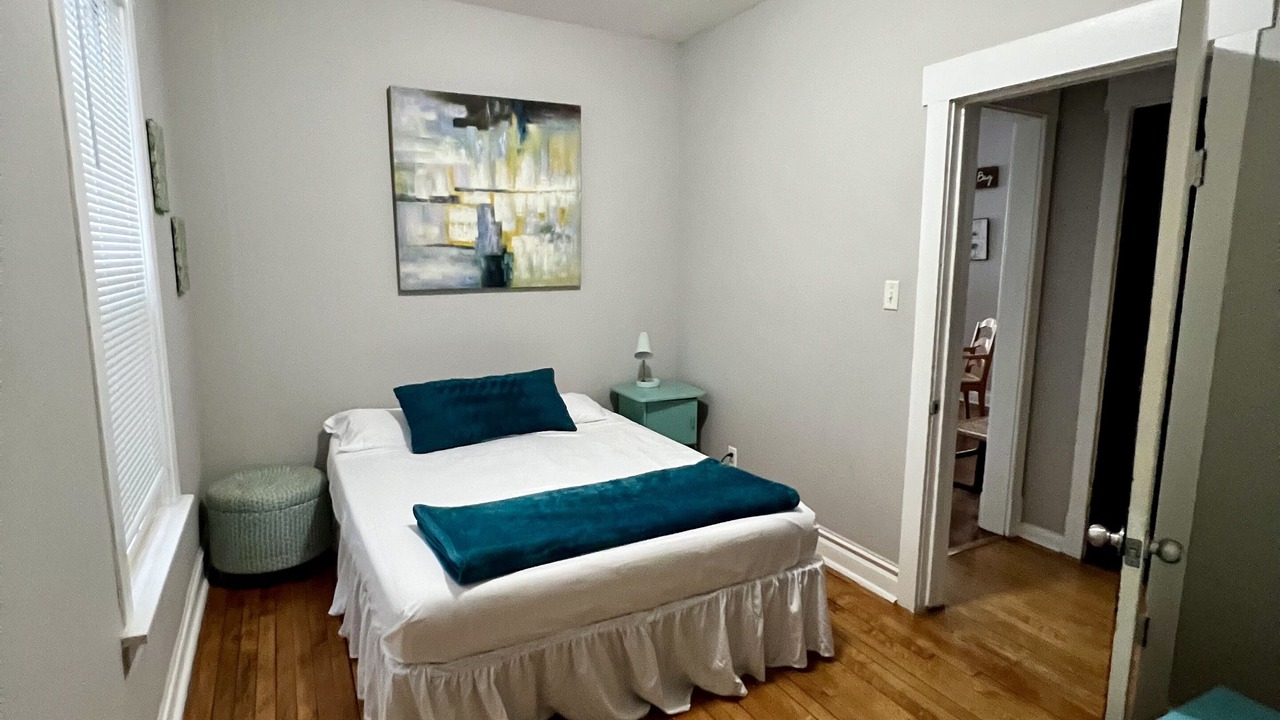 Photo of Bedroom in Irving Park