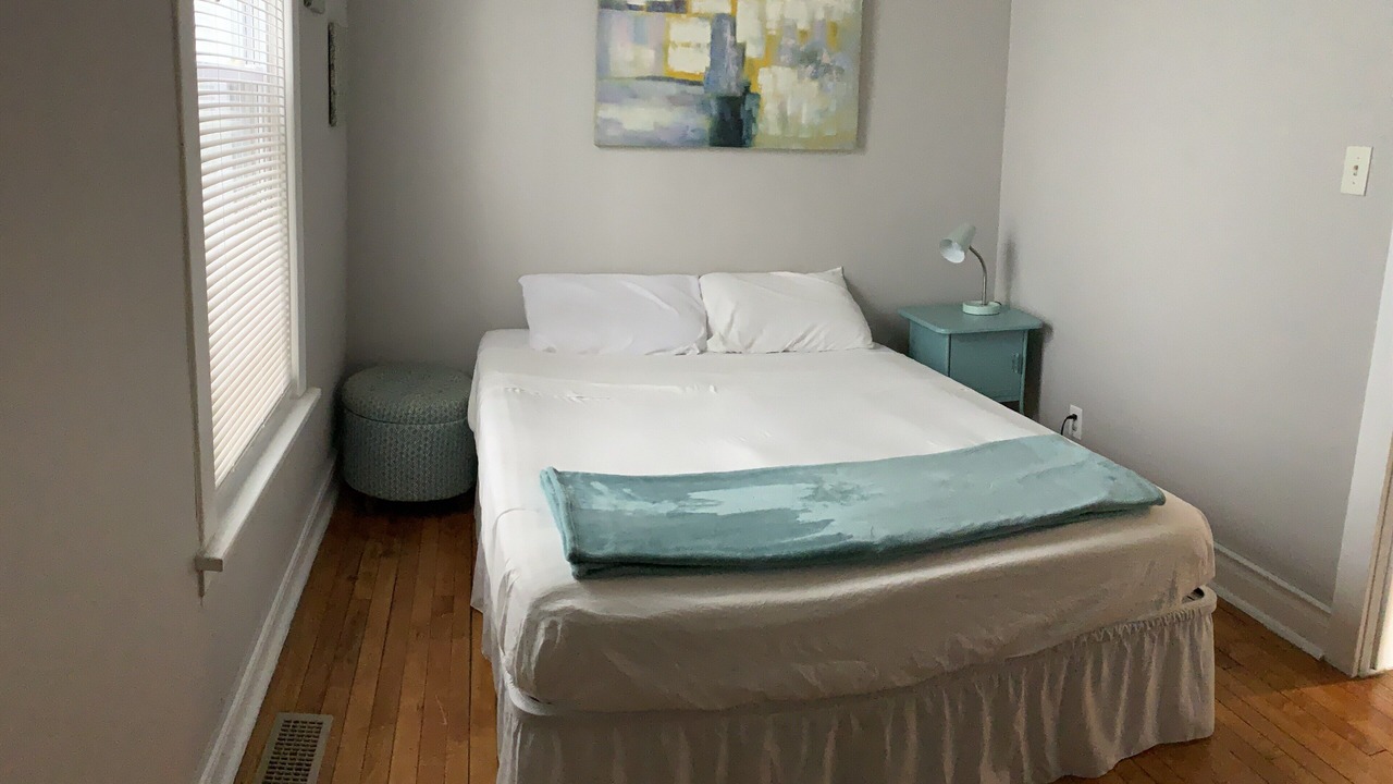 Photo of Bedroom in Irving Park