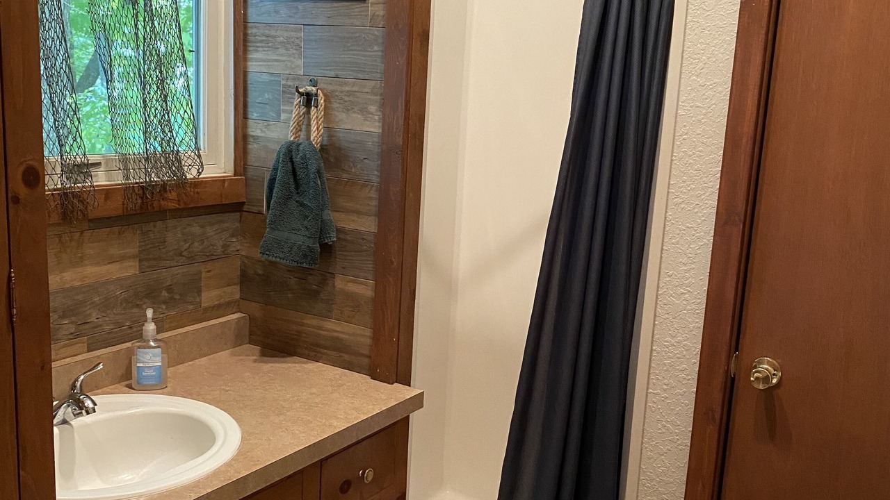 Photo of Bathroom in Brill