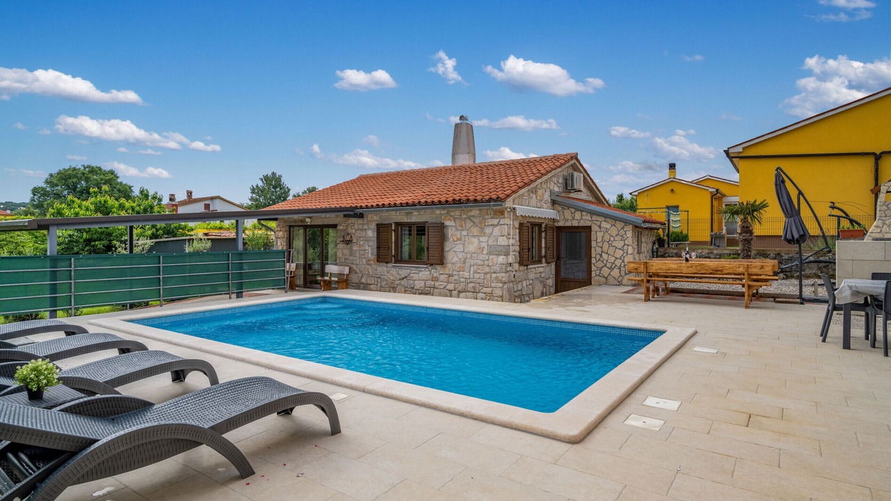 Photo of Outdoor in Kapelica