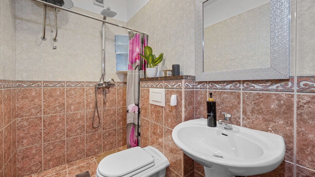 Photo of Bathroom in Marceljani