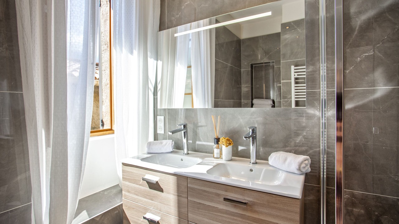 Photo of Bathroom in Muro