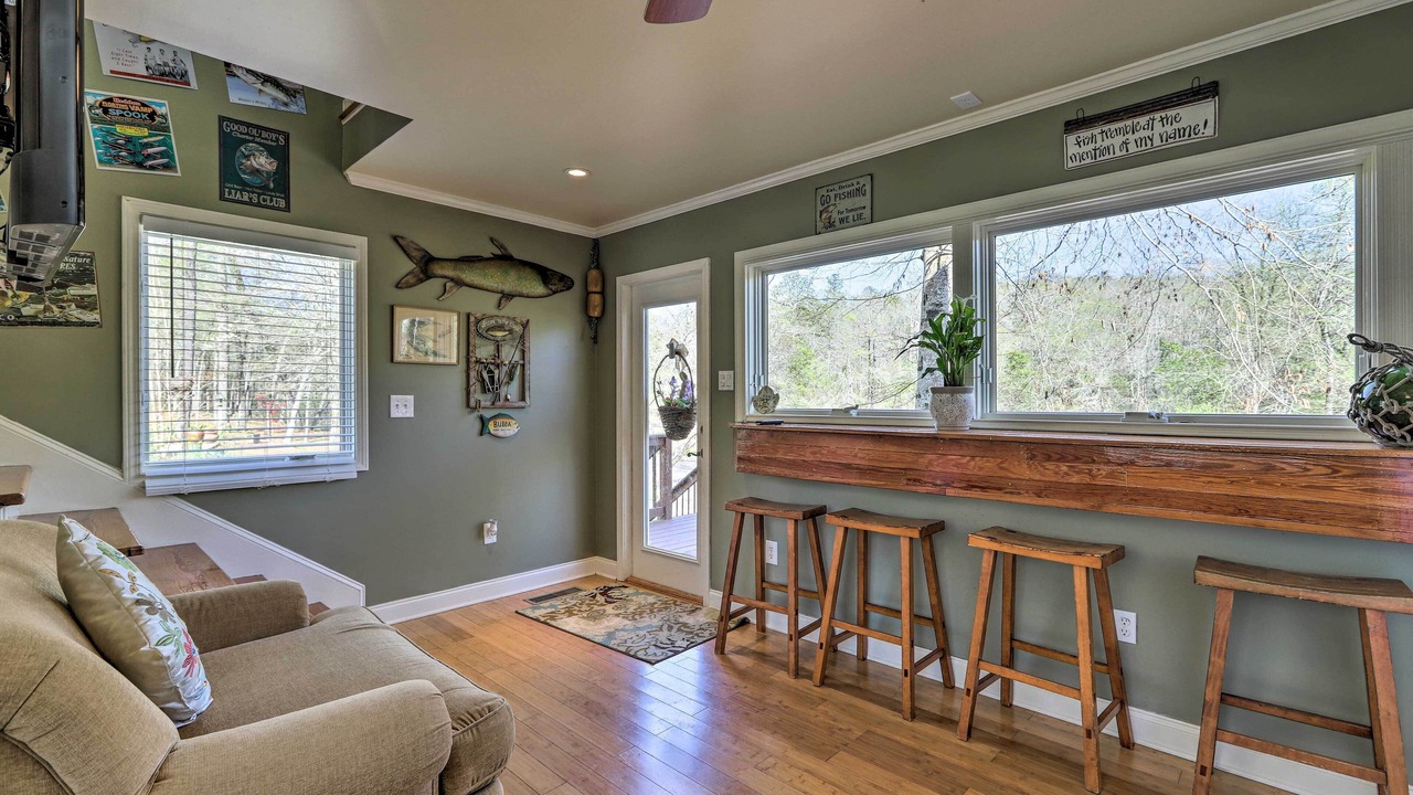 Photo of Bedroom in Thomaston