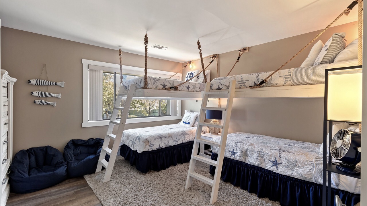 Photo of Bedroom in Palmetto Dunes