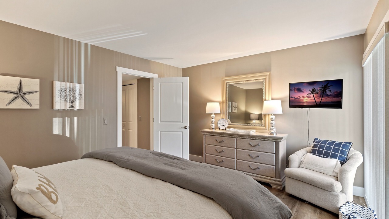 Photo of Bedroom in Palmetto Dunes