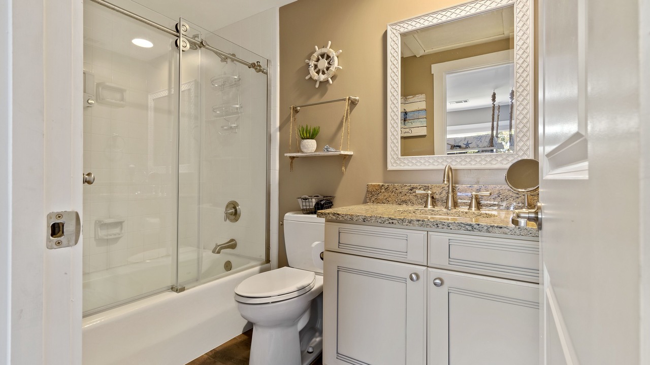 Photo of Bathroom in Palmetto Dunes
