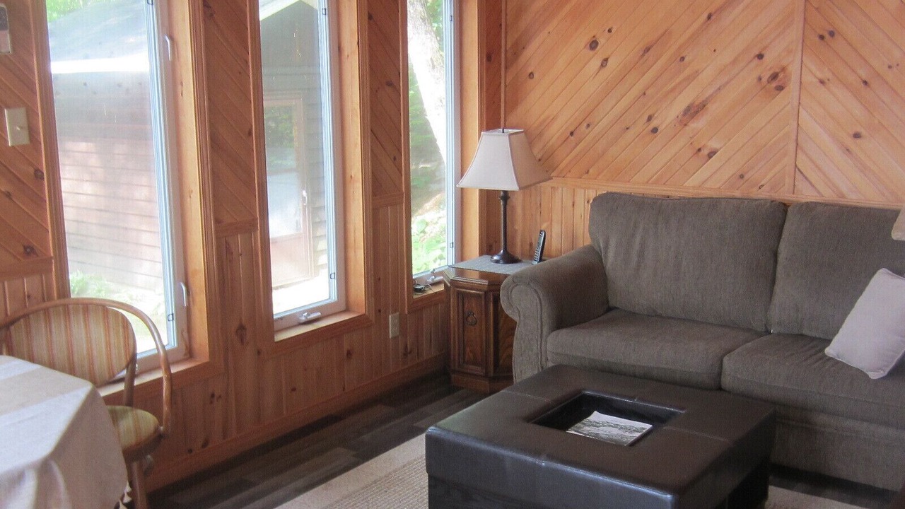 Photo of Livingroom in Unorganized Centre Parry Sound
