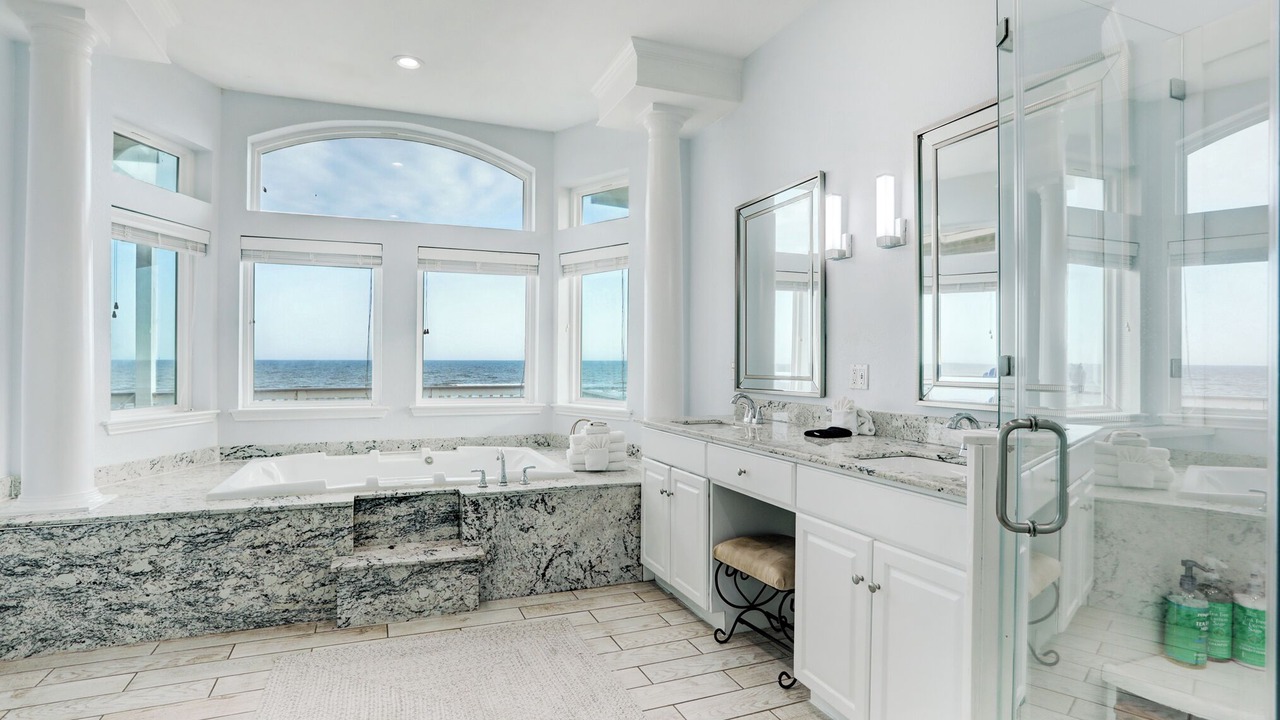 Photo of Bathroom in Indian Beach