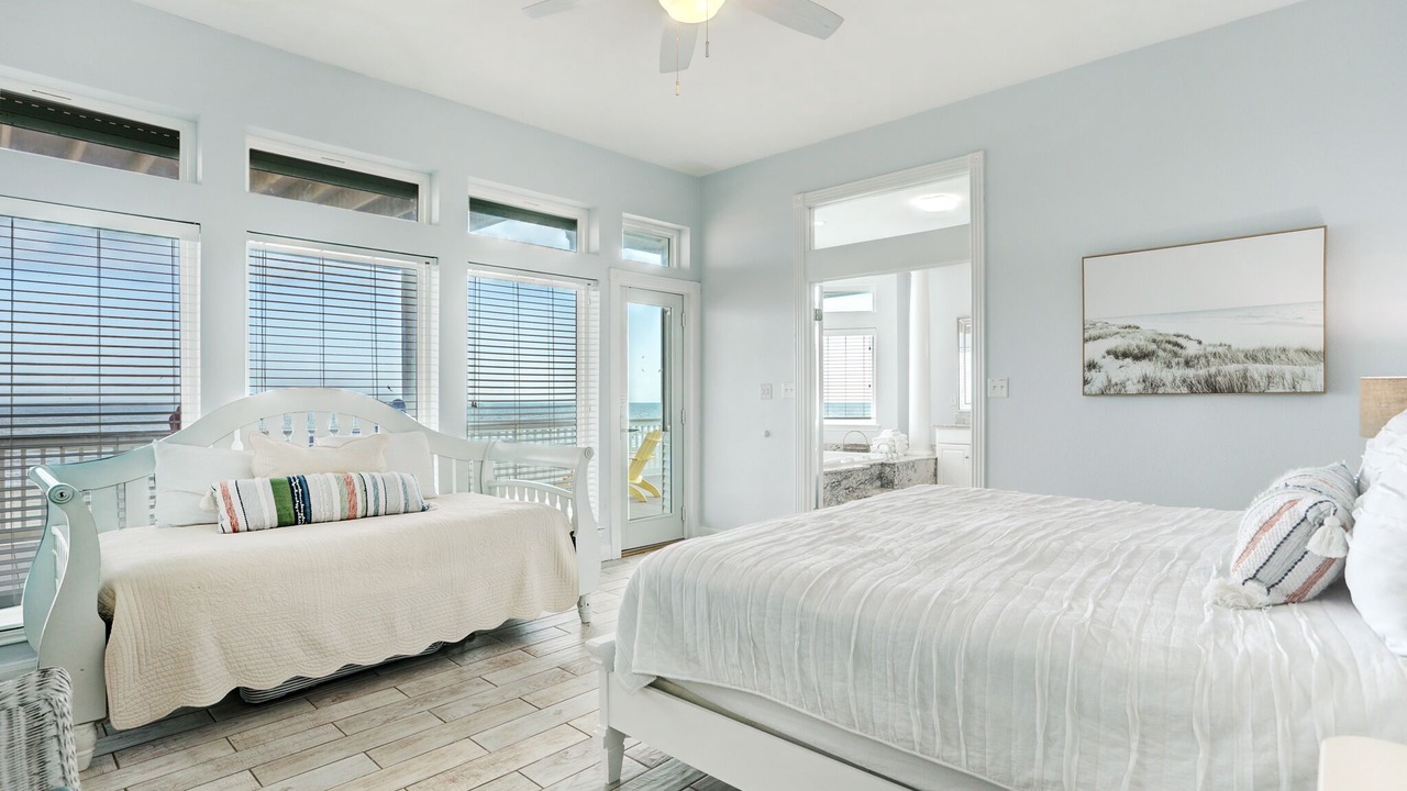 Photo of Bedroom in Indian Beach
