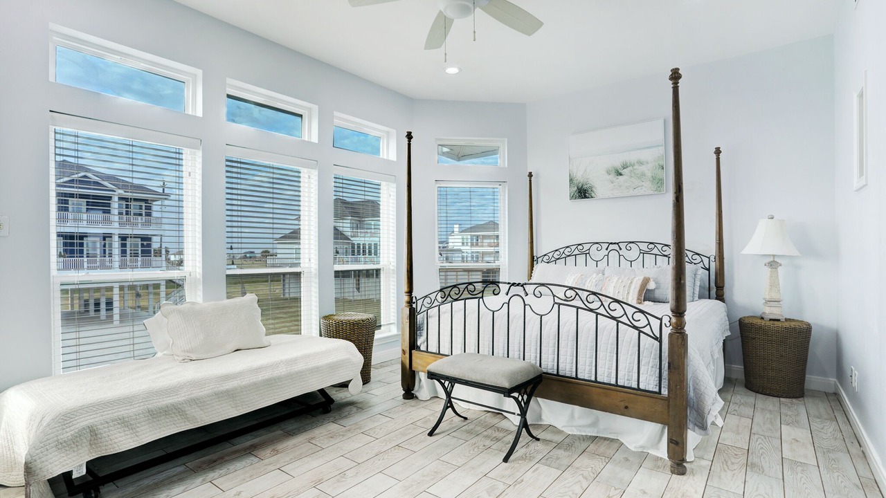 Photo of Bedroom in Indian Beach