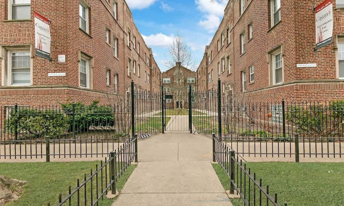 Photo of Others in Rogers Park
