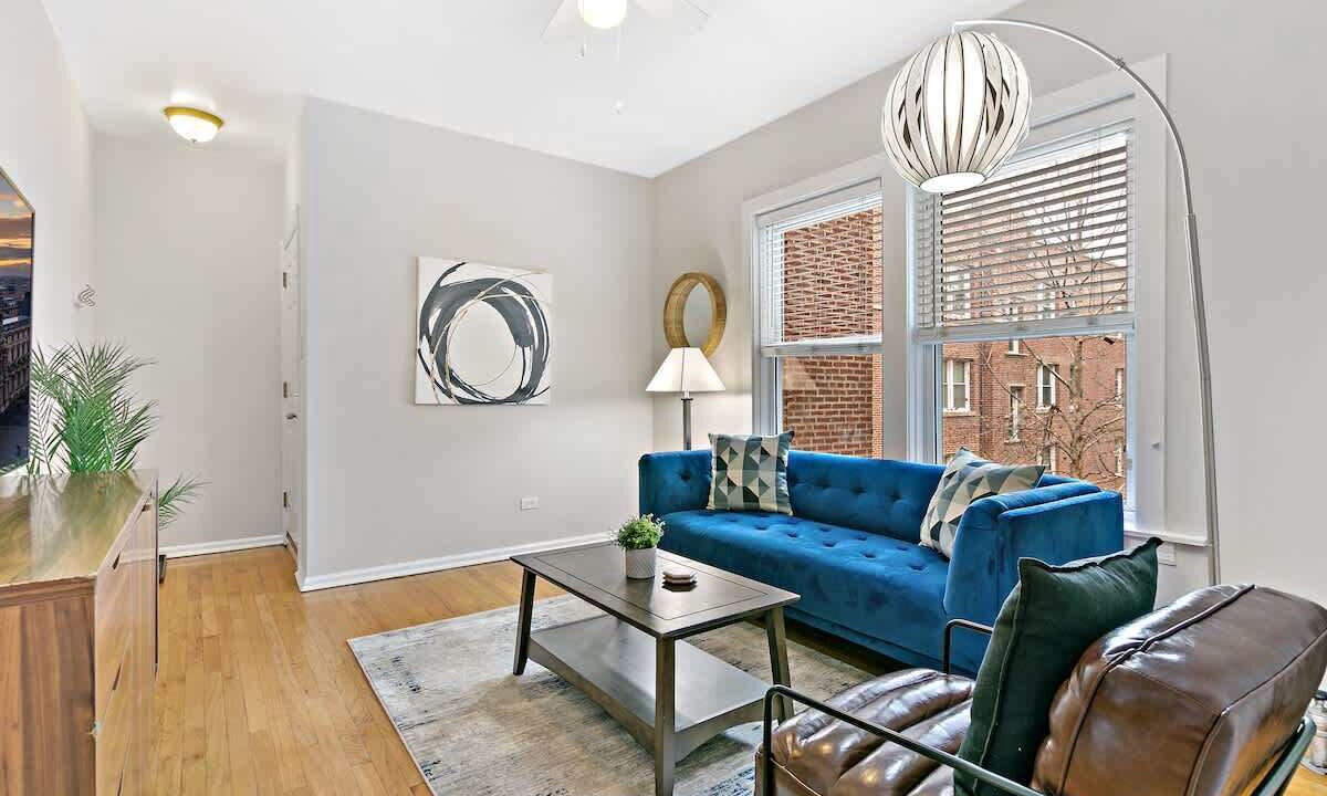 Photo of Livingroom in Rogers Park