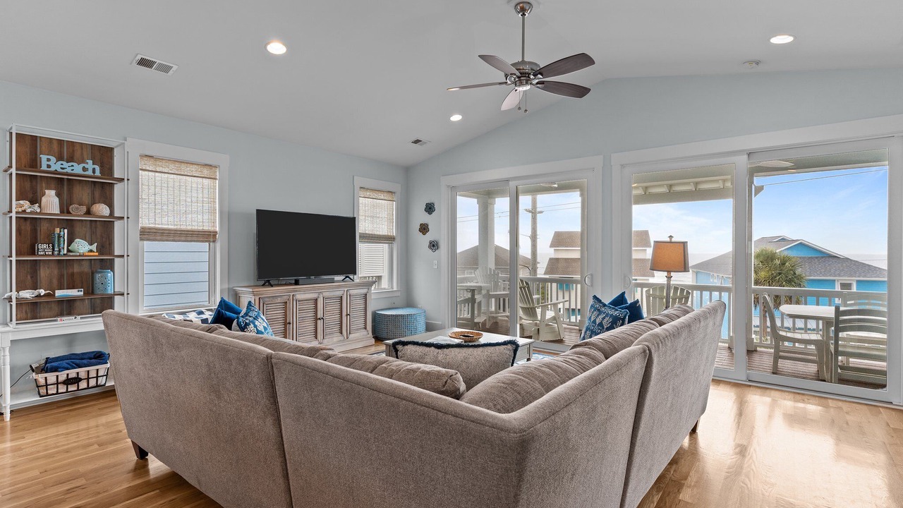 Photo of Livingroom in North Carolina Coast