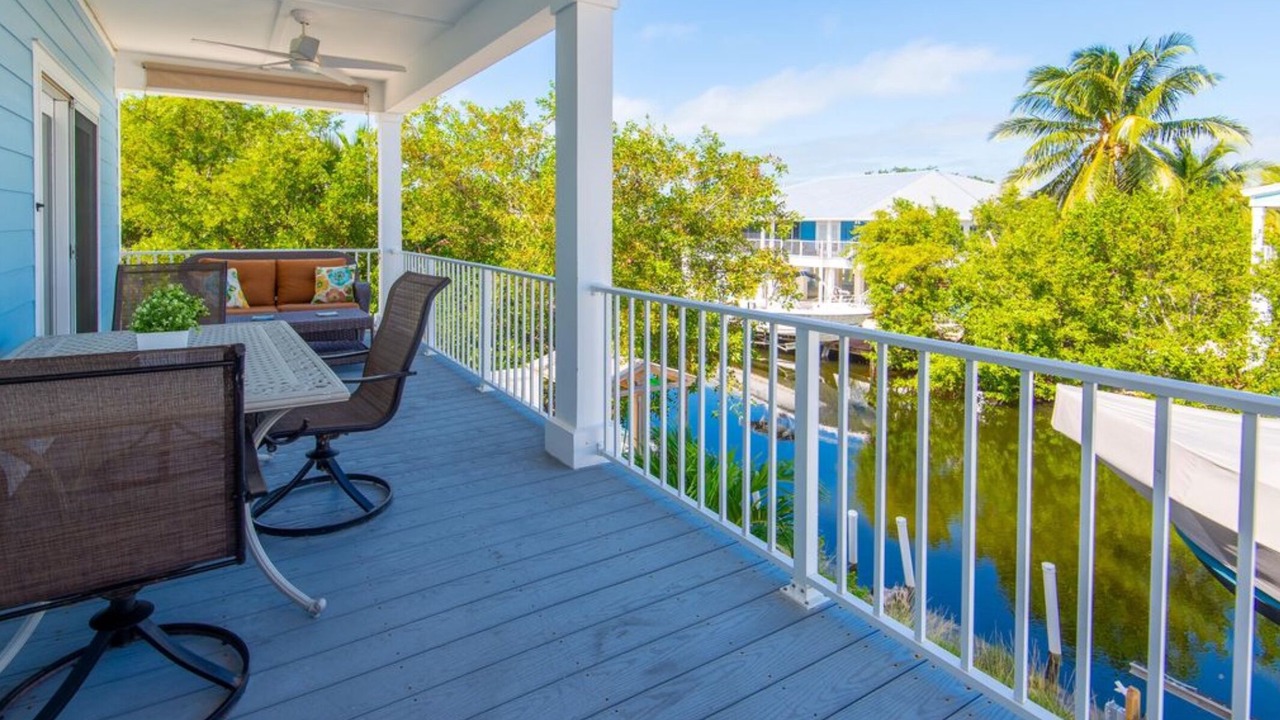 Photo of Outdoor in Breezeswept Beach Estates