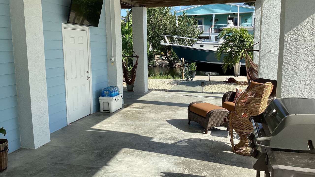 Photo of Patio Balcony in Breezeswept Beach Estates