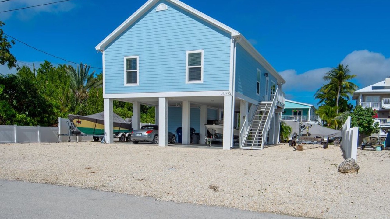 Photo of Outdoor in Breezeswept Beach Estates