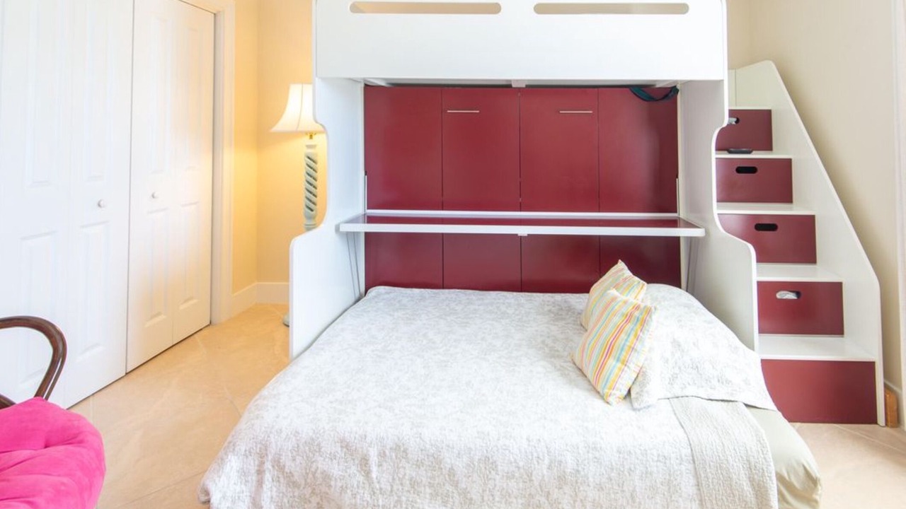 Photo of Bedroom in Breezeswept Beach Estates