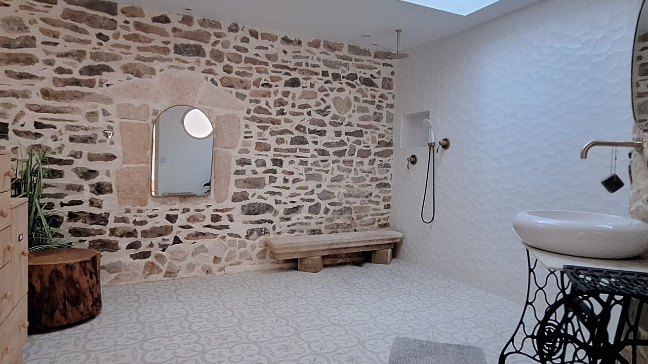 Photo of Bathroom in Saint-Dionisy