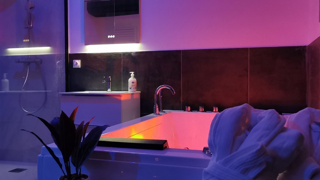 Photo of Bathroom in Mezy-sur-Seine