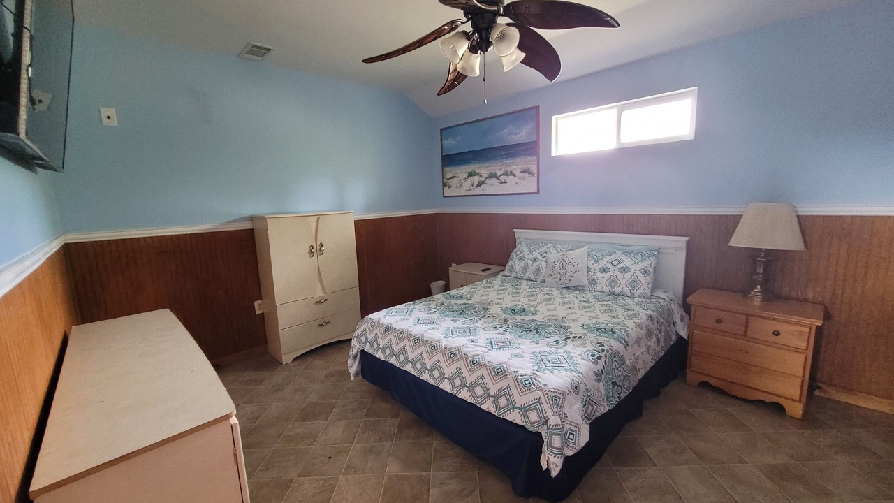 Photo of Bedroom in Onalaska