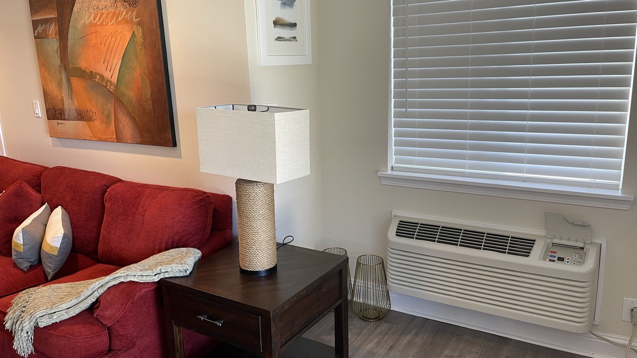 Photo of Livingroom in SeaTac