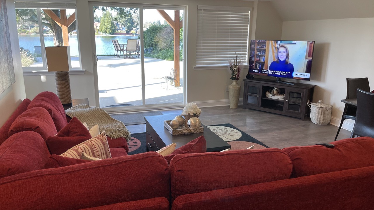 Photo of Livingroom in SeaTac