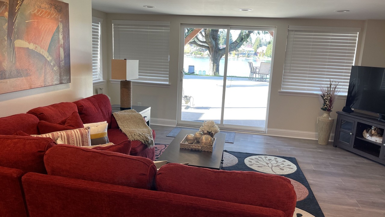 Photo of Livingroom in SeaTac