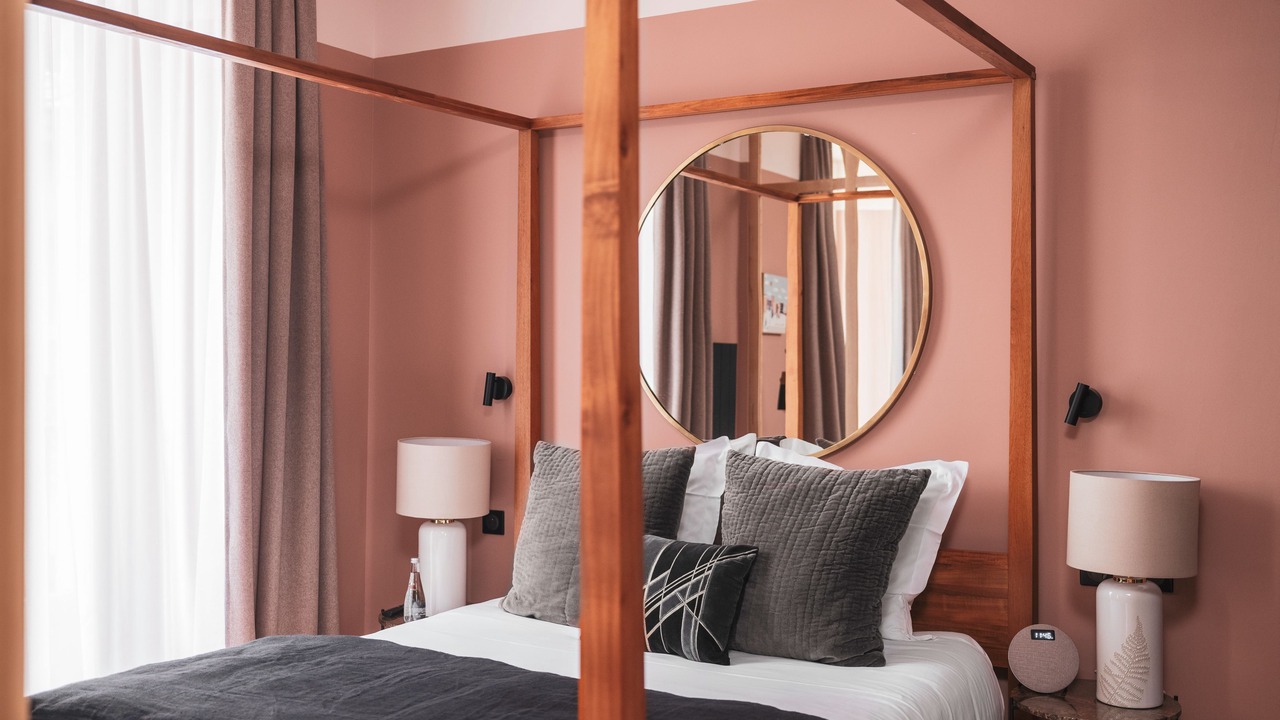 Photo of Bedroom in Graslin - Commerce