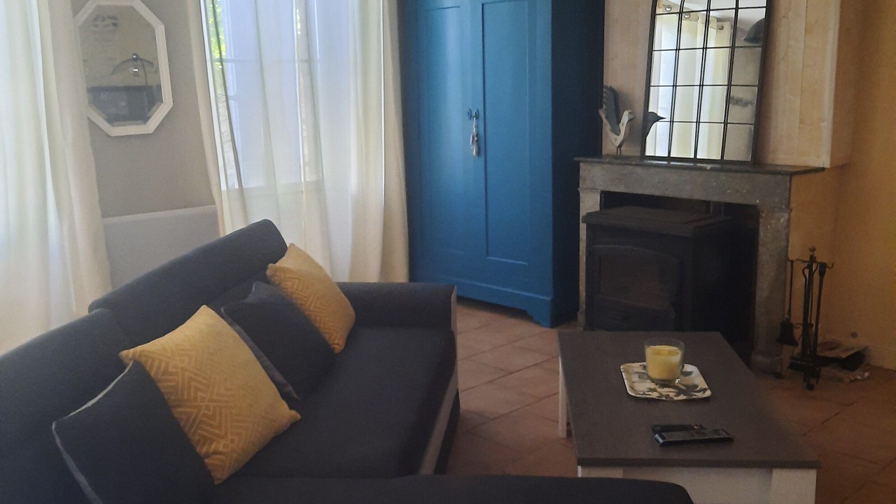 Photo of Livingroom in Saint-Genes-de-Blaye