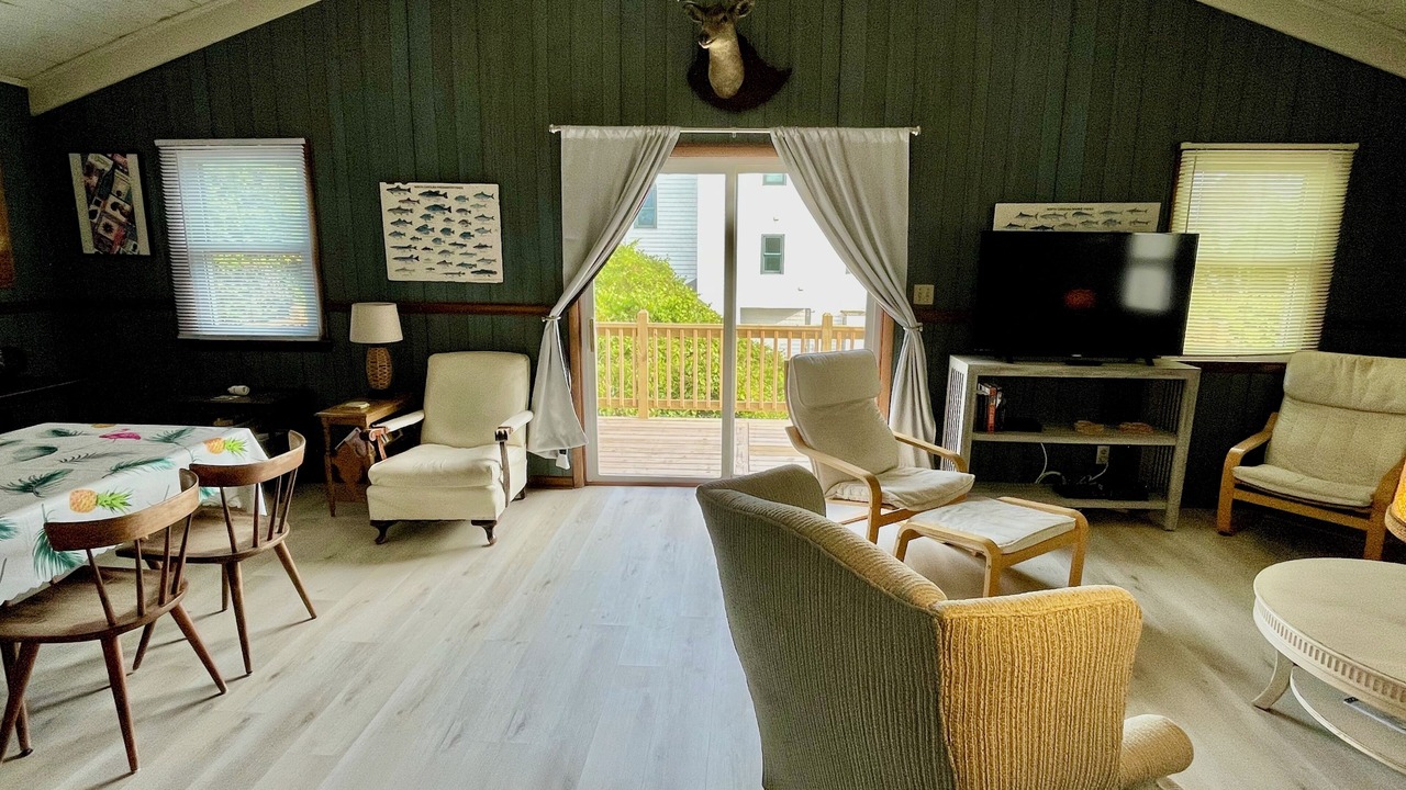 Photo of Patio Balcony in Emerald Isle