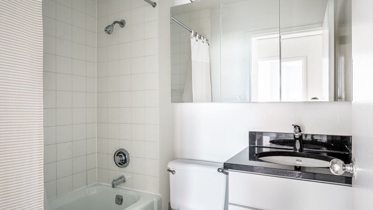 Photo of Bathroom in Manhattan Valley