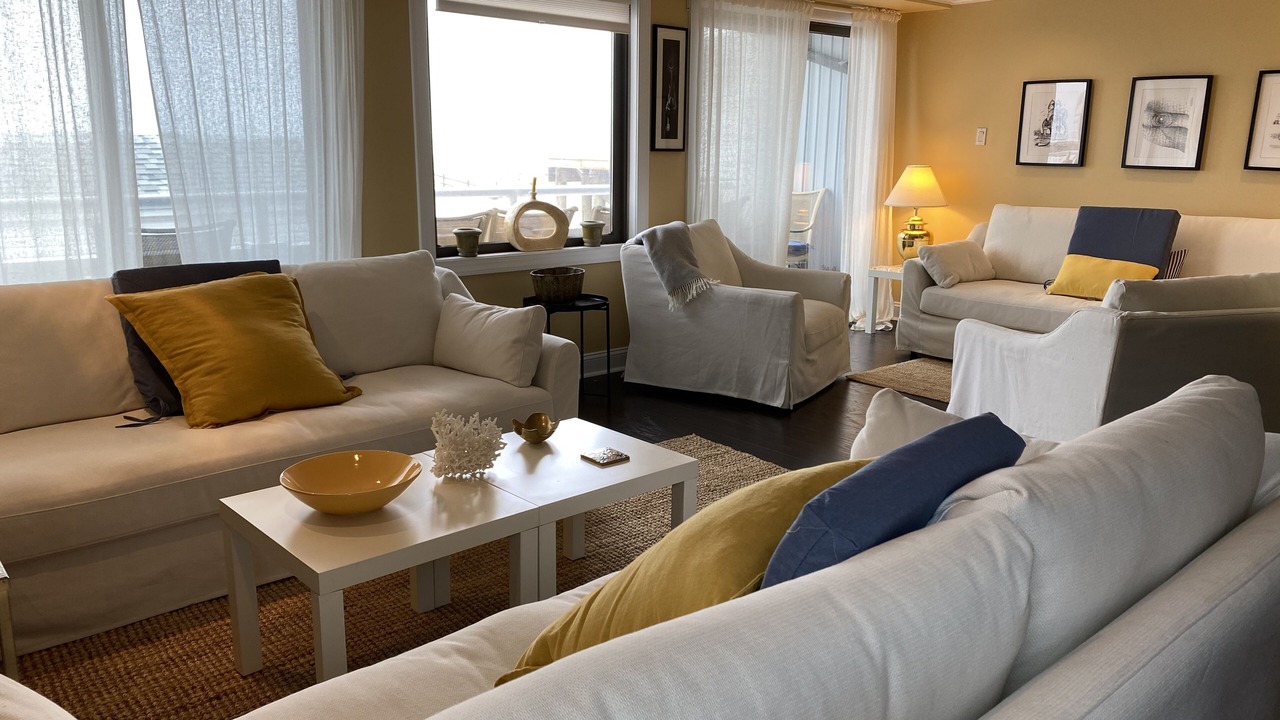 Photo of Livingroom in Margate City