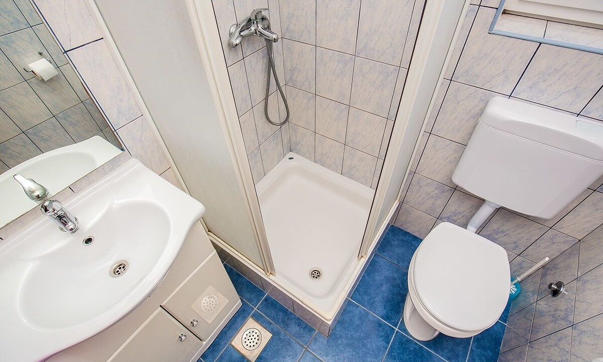 Photo of Bathroom in Tkon