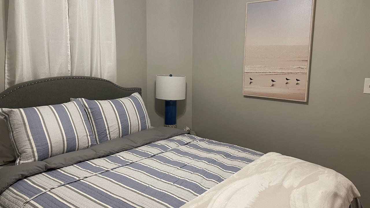 Photo of Bedroom in Conneaut