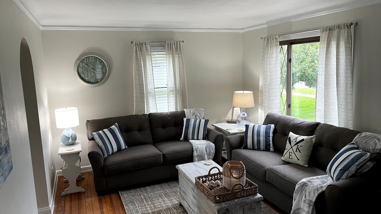Photo of Livingroom in Conneaut