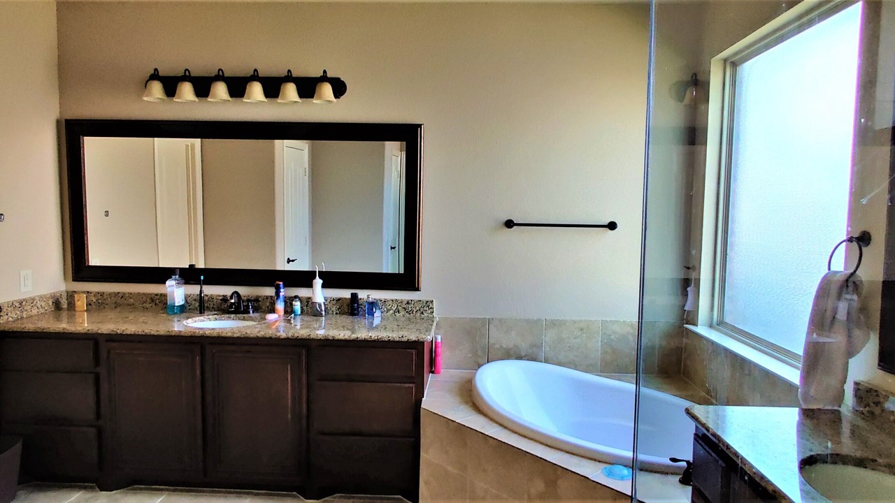 Photo of Bathroom in Lavon