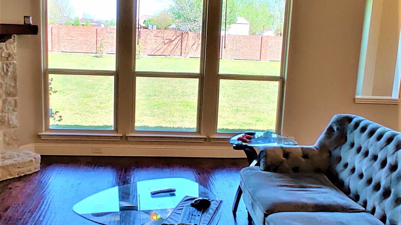 Photo of Livingroom in Lavon
