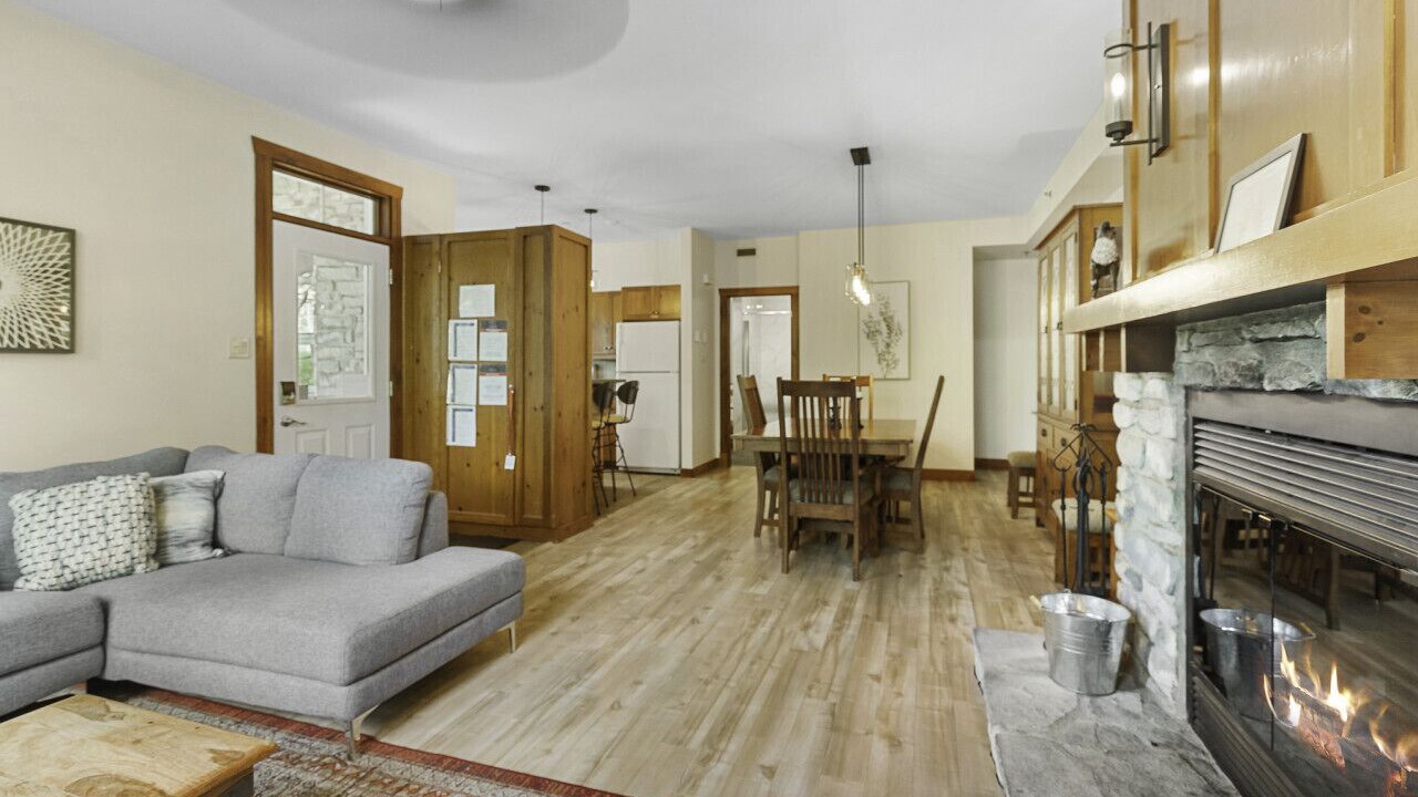 Photo of Livingroom in Tremblant-Les-Eaux
