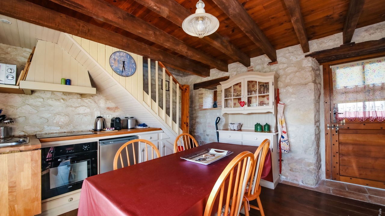 Photo of Kitchen in Broze