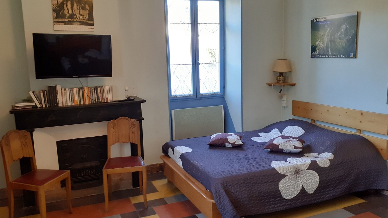 Photo of Bedroom in Saint-Paul-le-Jeune