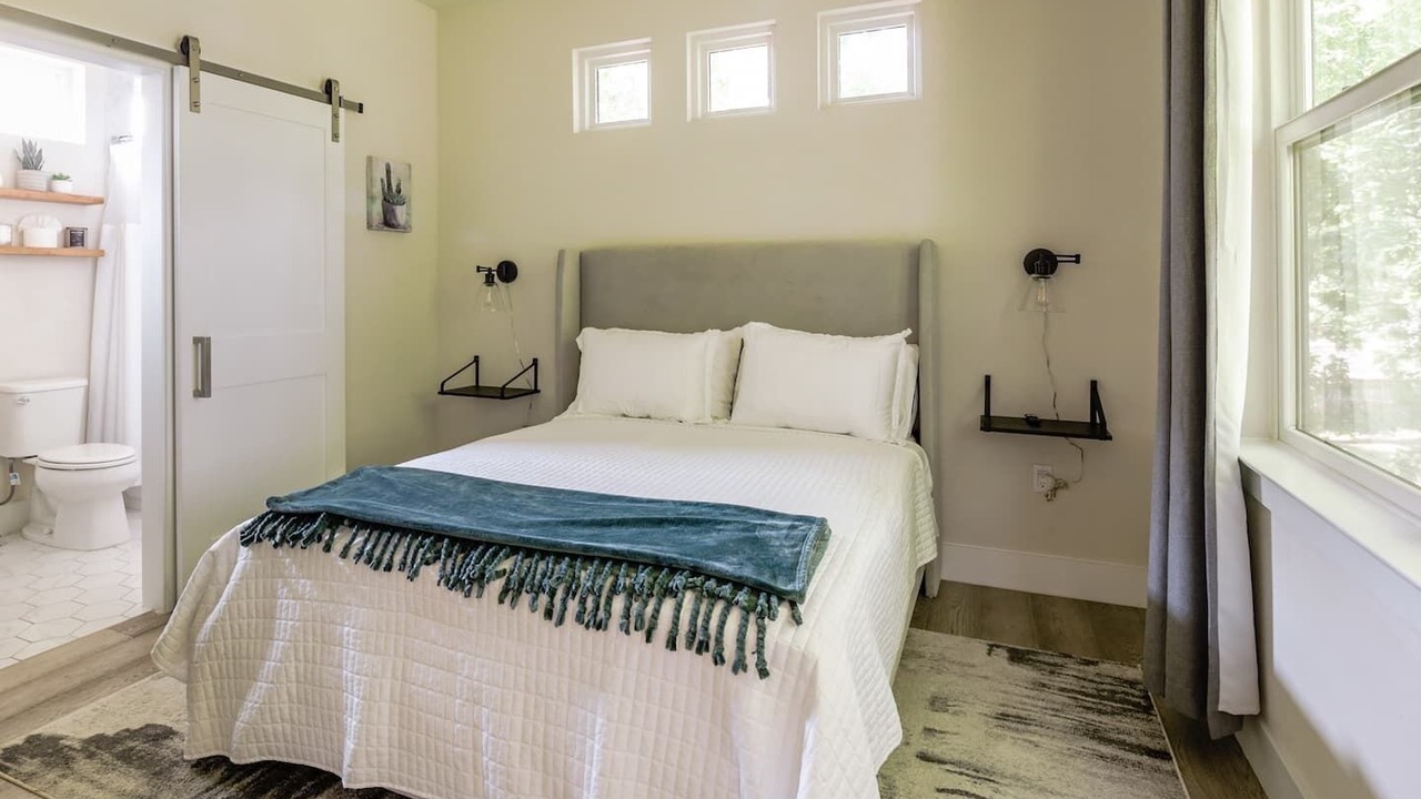 Photo of Bedroom in Govalle