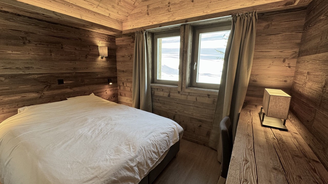 Photo of Bedroom in Vex