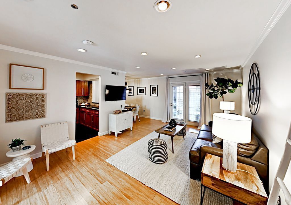 Photo of Livingroom in Academy Square